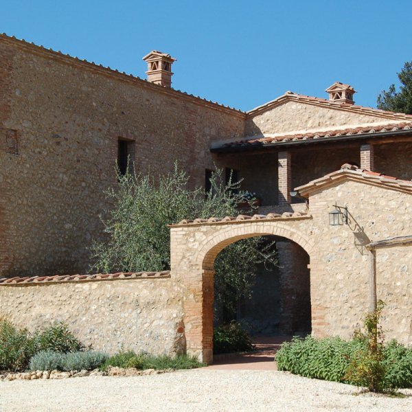 Pipistrelli | Luxury villa and pool in private woods near Siena