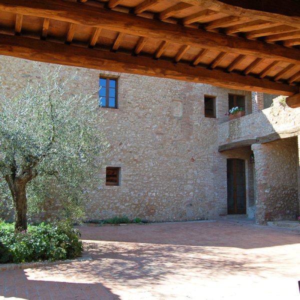 Pipistrelli | Luxury villa and pool in private woods near Siena