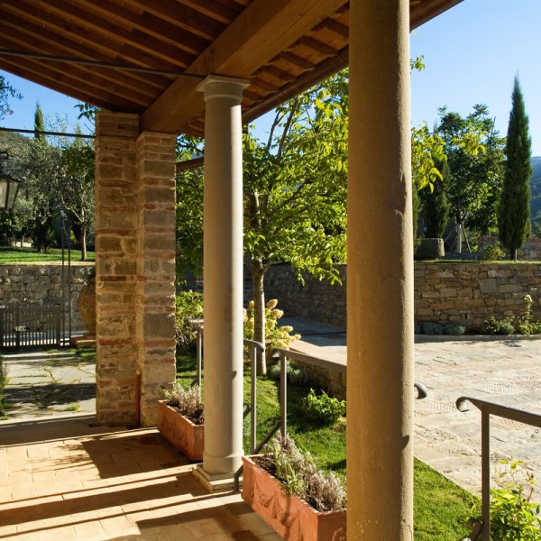 Portico in Borgo Rinnovato