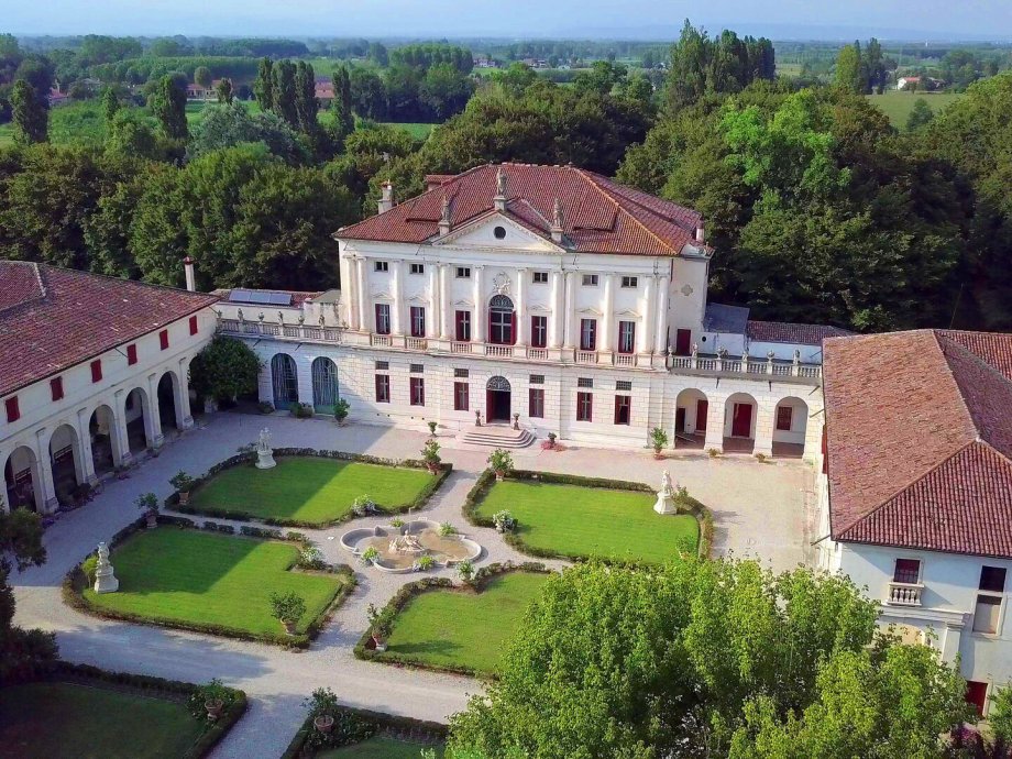 5 Best Luxury Villas in Italy