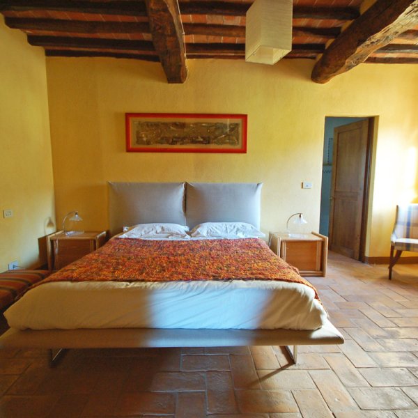 Stalla | Tuscan agriturismo apartment with shared pool