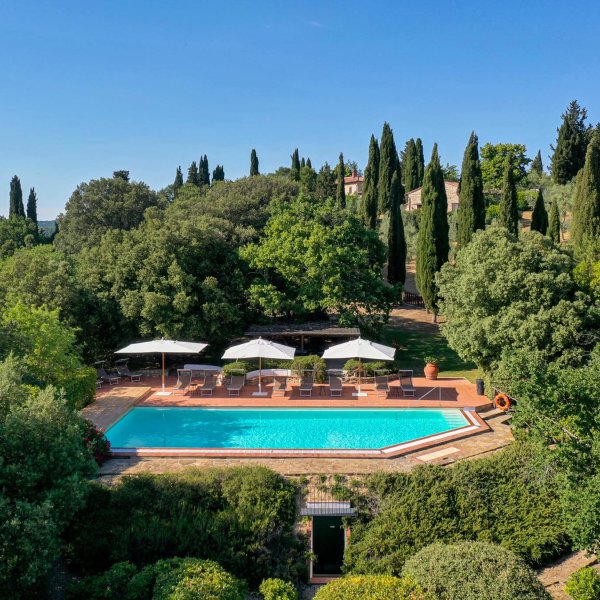 Borgo Castello | Villa in Chianti with pool, sauna & Jacuzzi 