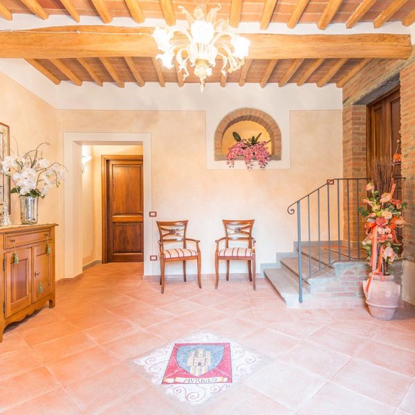 Verdino | Family apartment in a historic villa with shared pool
